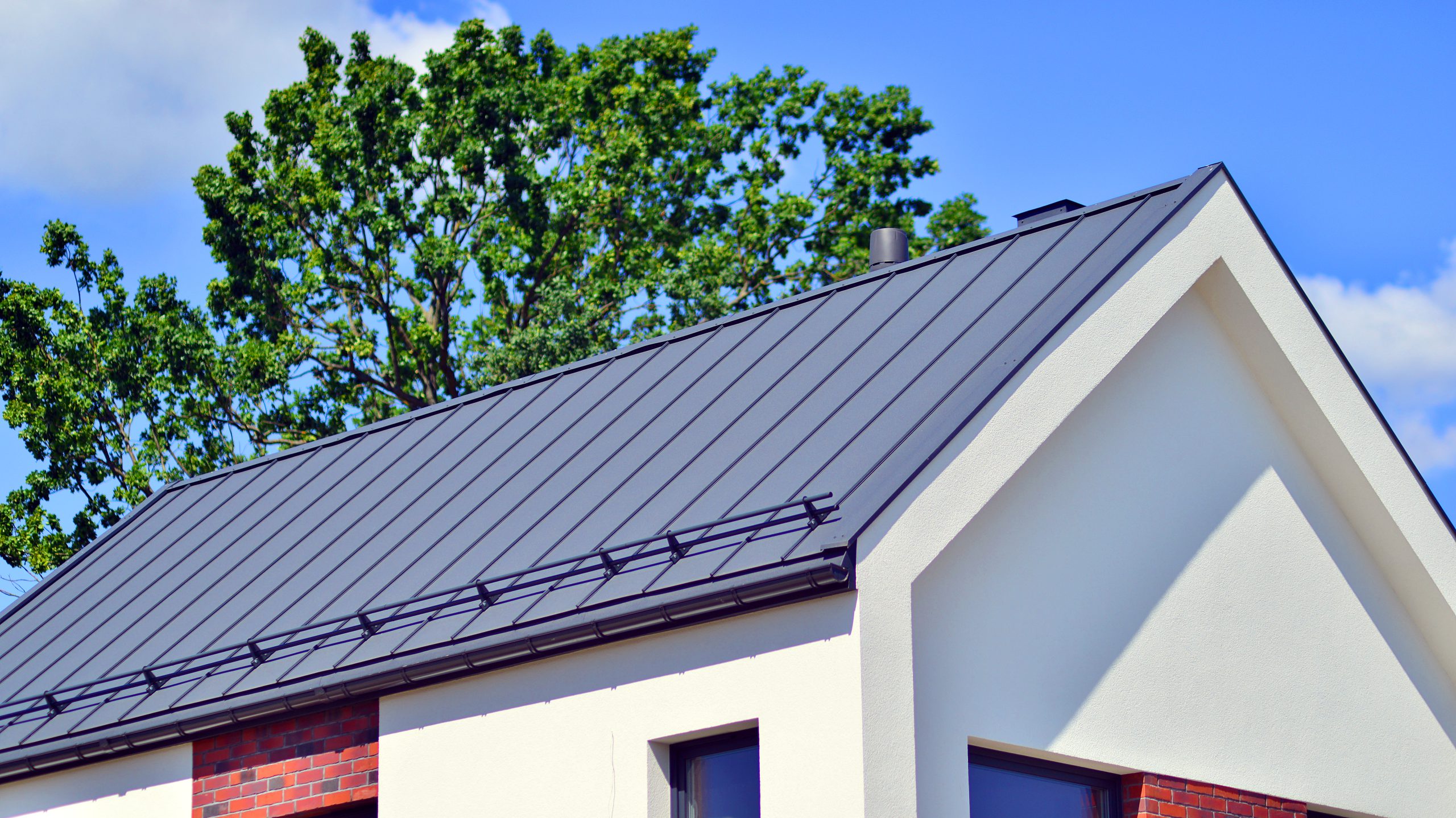 terraced-single-family-homes-newly-developed-housing-estate-real-estate-market